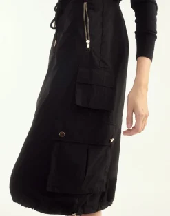 Deep Pockets Skirt