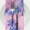 Scallop Embroidered Edge Dinner Napkin